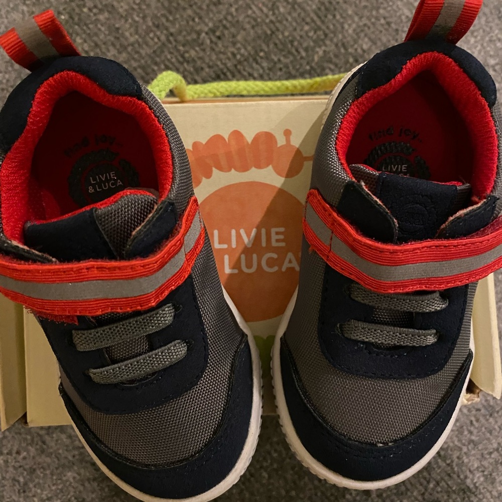 Livie & Luca Velcro’s shoes never worn